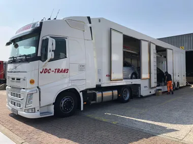 Convoi JDC-Trans sur autoroute européenne